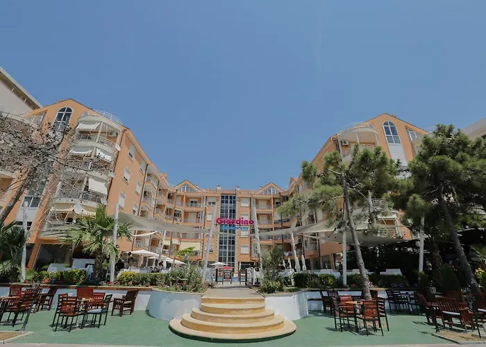 Διαμέρισμα Apartment *