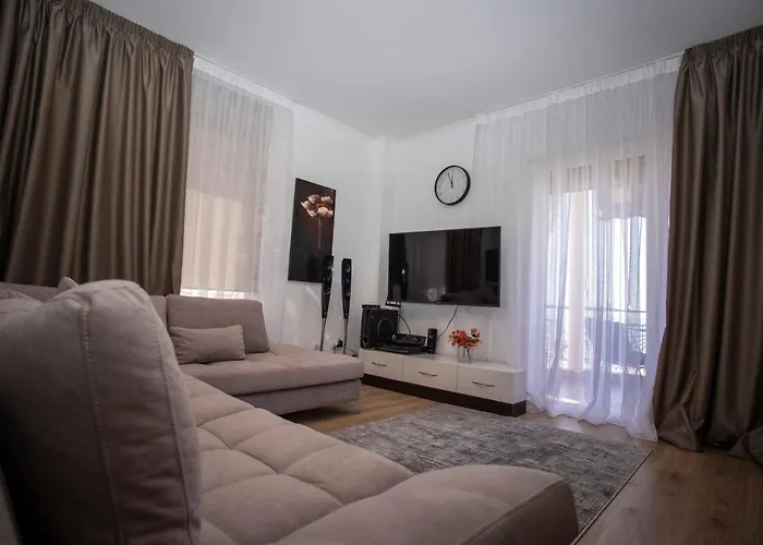 Διαμέρισμα Apartment *