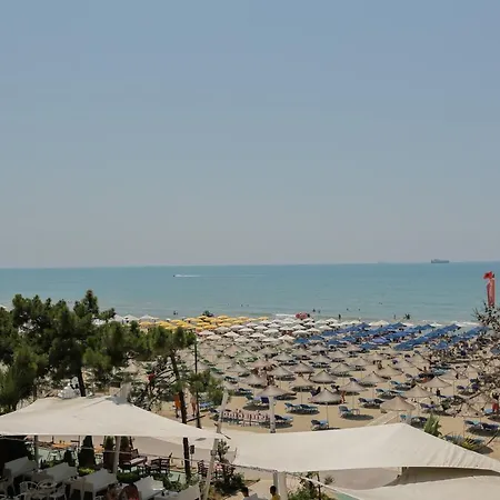 Apartment Golem (Tirana)